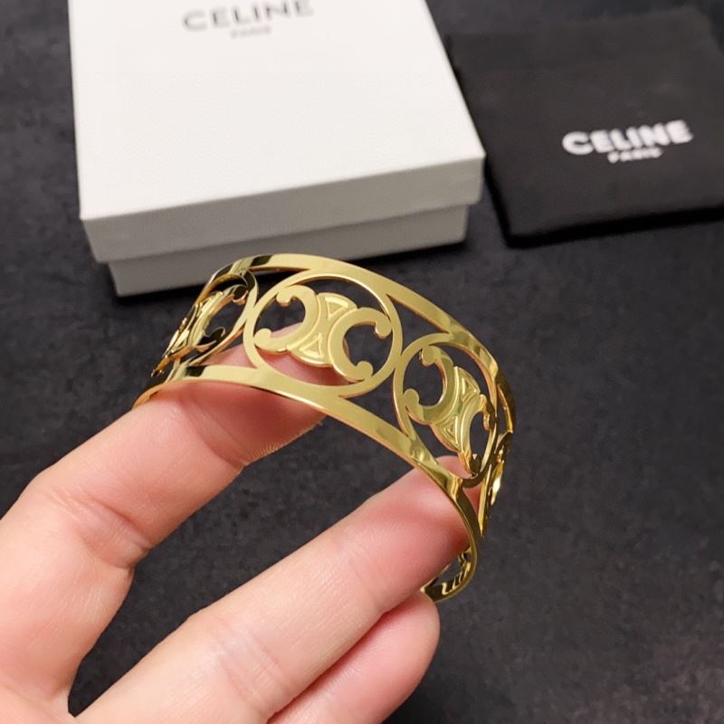 Ce1i*e bracelets